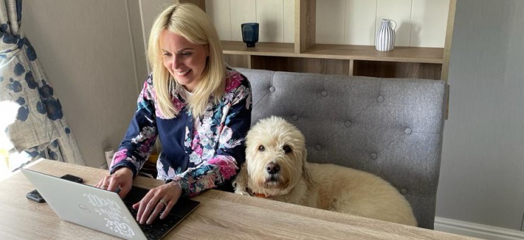 iPET Network launches gold standard course for businesses who want to welcome dogs into the workplace 